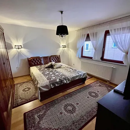 Apartman Logavina 7+ *